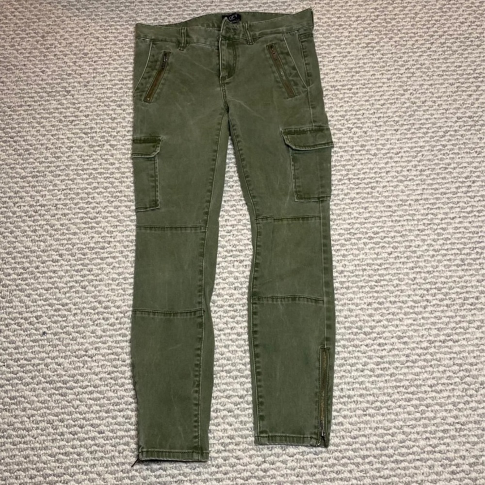 Loft petite skinny cargo pants!